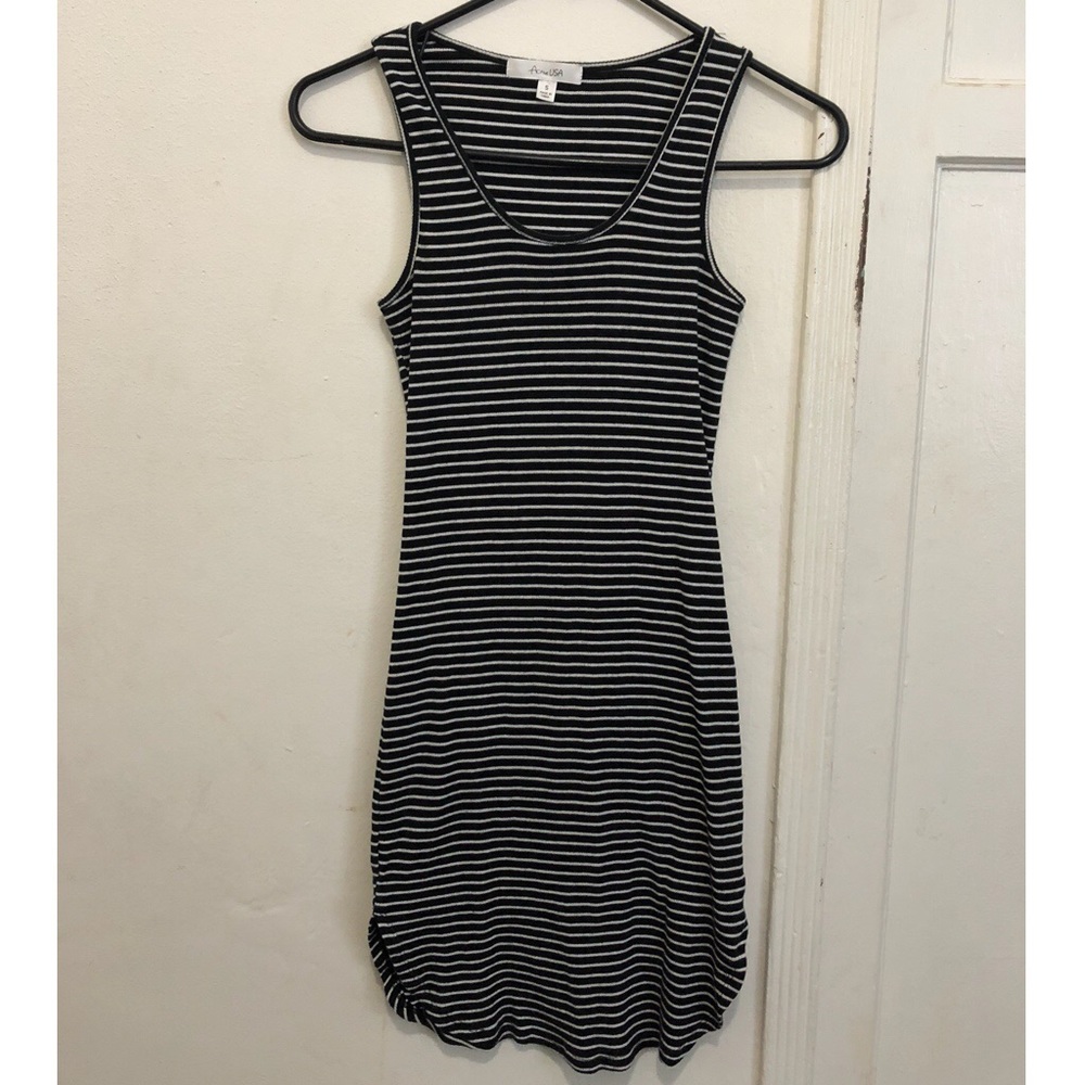Casual Black and White Dress